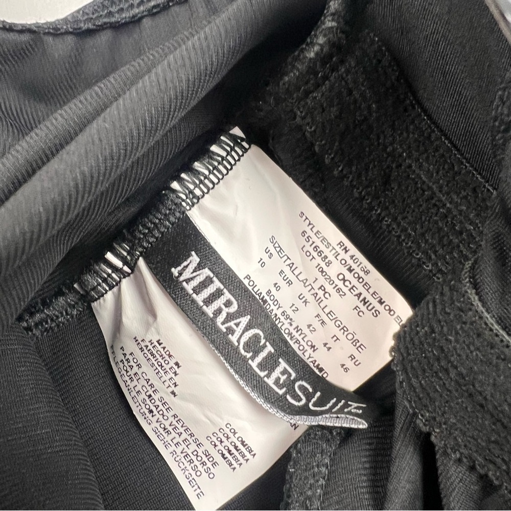 NWOT Miraclesuit Black Oceanus One Piece - Picture 8 of 8